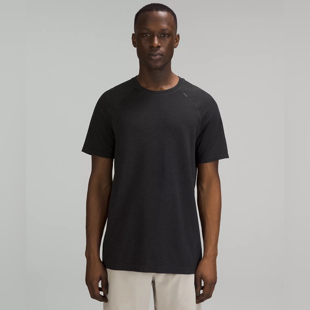 Lululemon Men’s Metal Vent Tech Short Sleeve Shirt Size Large Black New with Tag